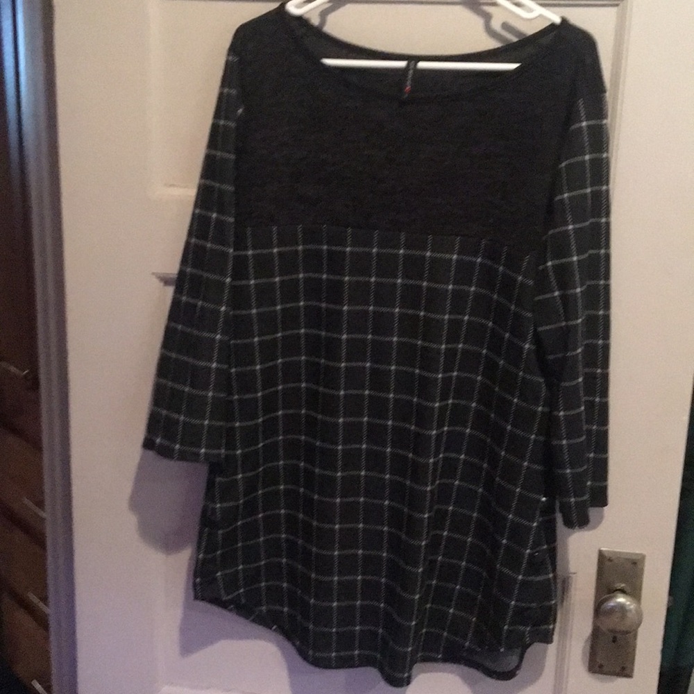 *SOLD* Comfy tunic